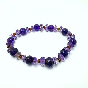 Elegant Purple Amethyst and Red Garnet Beaded Bracelet
